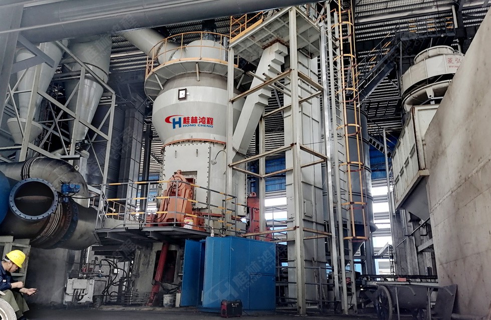 錳礦石生產線立式磨HLM2000廣西欽州客戶進行量產 錳礦石生產線立式磨HLM2000廣西欽州客戶進行量產