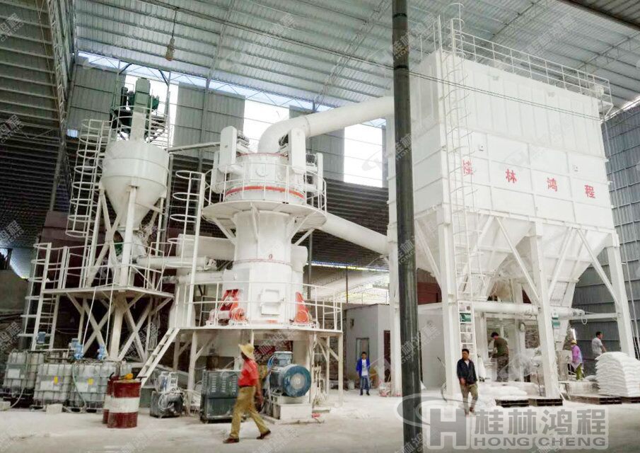 焦炭立磨機(jī)現(xiàn)場(chǎng)圖片 焦炭立磨機(jī)現(xiàn)場(chǎng)圖片